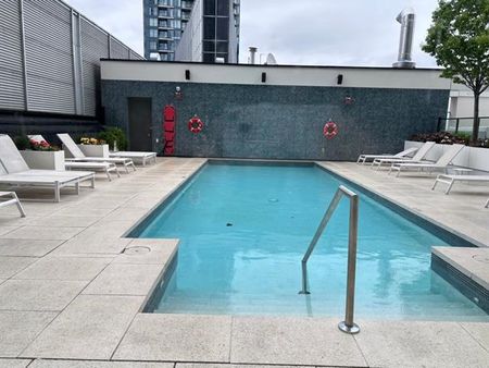 1288 Av. des Canadiens de Montréal - Photo 3