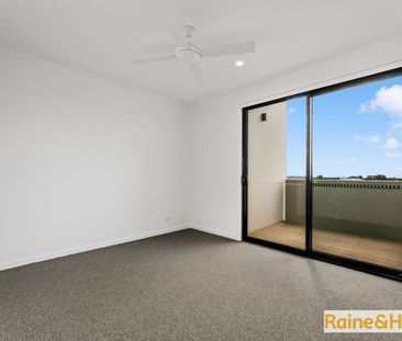 MODERN LIVING - Photo 3