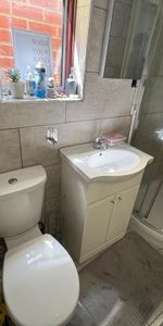 1 bedroom semi-detached house to rent - Photo 4