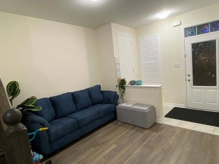 For Lease - 21 Circus Crescent, Brampton, Ontario - Photo 5