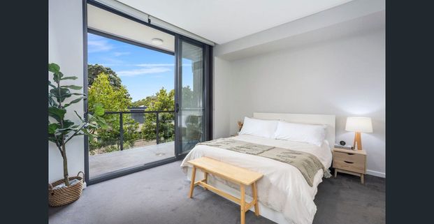 2-Bedroom Townhouse in a Prime Sutherland Location - Photo 1