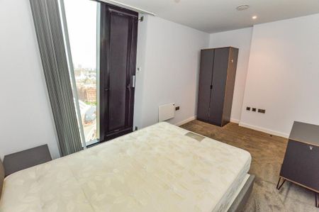 2 bedroom flat to rent - Photo 3