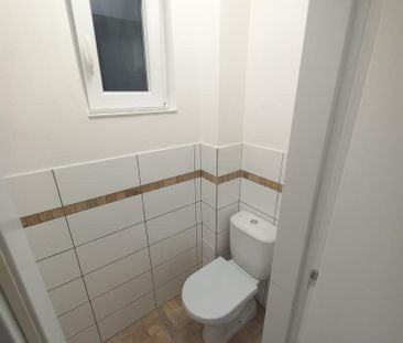 Pronájem bytu 1+kk 30 m2 - Fotografie 5