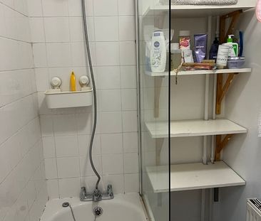Room in a Shared House, London, SE6 - Photo 6