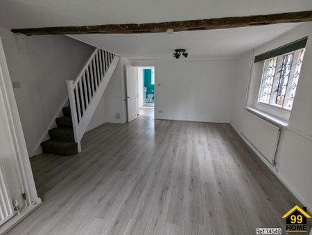 2 bedroom semi-detached house to rent - Photo 4