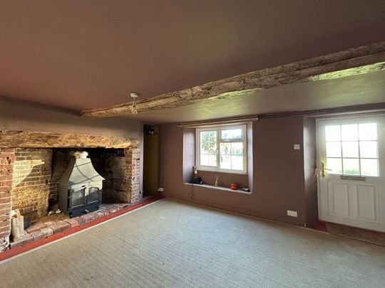 4 bedroom farm house to rent - Photo 1