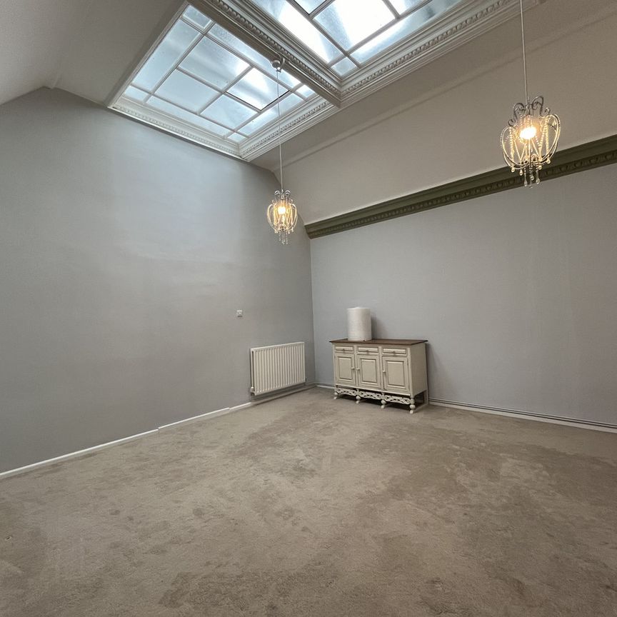 Birdcage Walk, Newmarket, CB8 - Photo 1