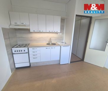 Pronájem bytu 1+1 37 m² - Фото 2