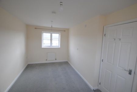 3 bedroom terraced house to rent - Photo 3