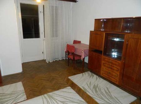 Garsoniera 30 mp, cu balcon, zona strazii Aurel Suciu - Photo 2