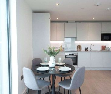 ** 2 WEEKS RENT FREE FOR JANUARY MOVE INS ** A 10th floor, three be... - Photo 6