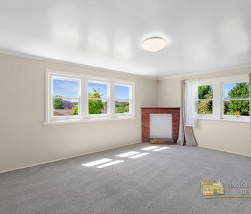 Character & location! - Photo 5