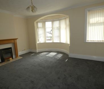 Warley Road Flat 4 - Photo 1