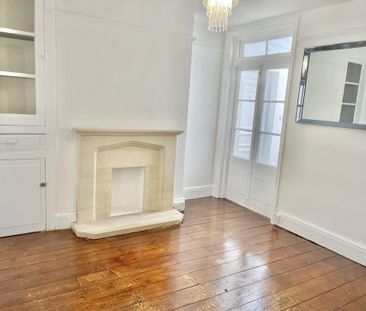 3 bedroom end of terrace house to rent - Photo 4