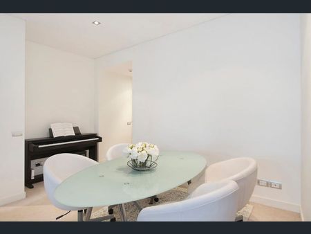 APARTMENT WITH LUXURY AND CONVENIENCE - Photo 2