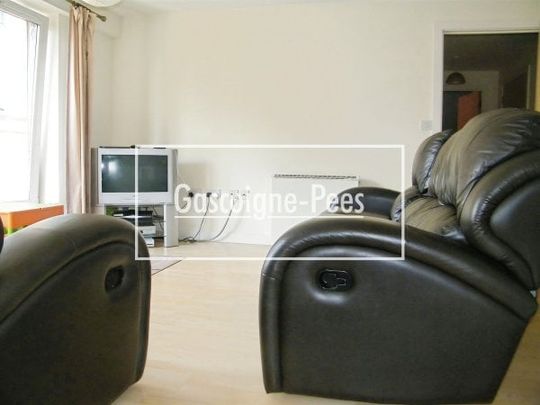 Winterthur Way, RG21 - Photo 1