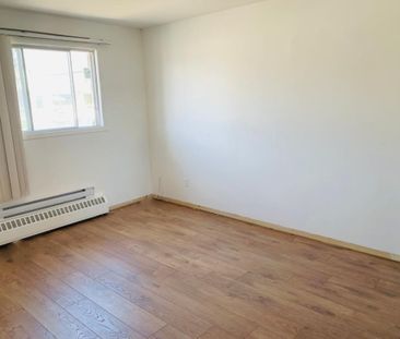 2486 Rue Vimont, J4L 3Y1, J4L 3Y1, Longueuil - Photo 1