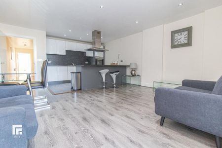 2 bedroom apartment to rent - Photo 2