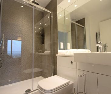 Sandown House, 124 High Street, Staines-Upon-Thames,TW18 - Photo 6