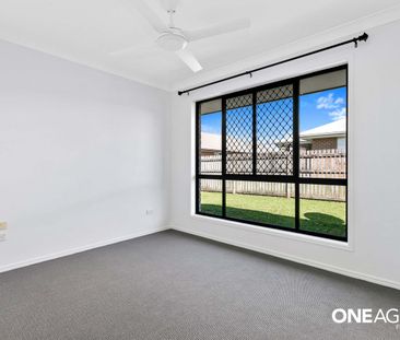 Spacious Family Home in Prime Urangan Location - Photo 3