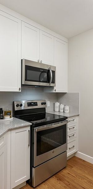 1 Bed 1 Bath A - 25 Place Casavant, Blainville - Photo 1