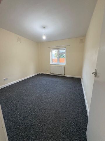 2 Bed Flat, Blenheim Gardens, NW2 - Photo 4