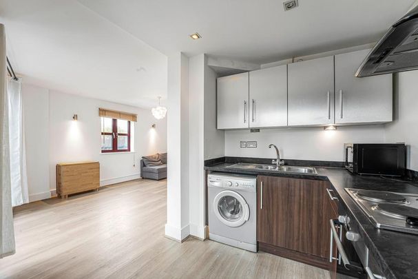 1 bedroom apartment to rent - Photo 1