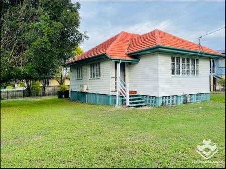 Charming Family Home In Prime Chermside Location â 3 Bed, 1 Bath, 3 Car - Photo 4