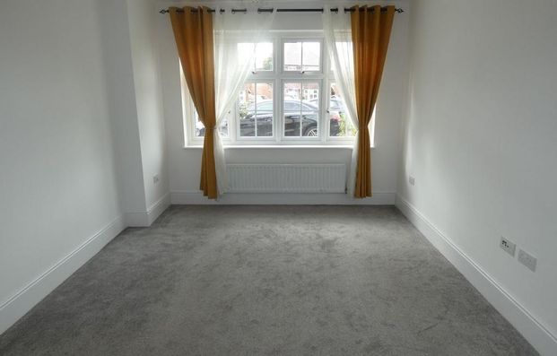 3 bedroom semi-detached house to rent - Photo 1