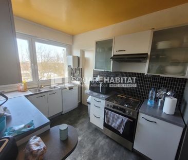 Location Appartement 5 pièces 97m² DOUAI 59500 - Photo 3