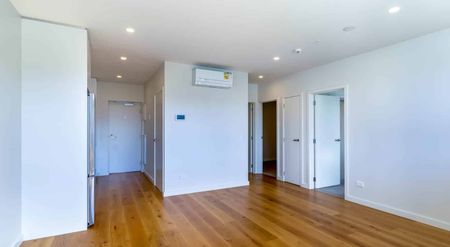 A Near New One Bedroom + Study in The Ridge - Photo 5