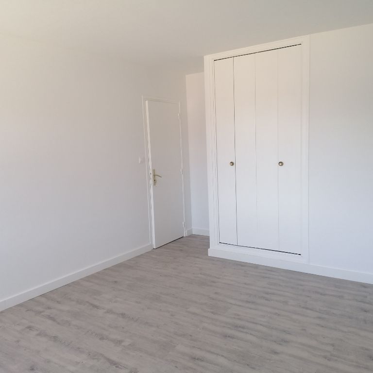 Location Appartement 4 pièces 126m² - Photo 1