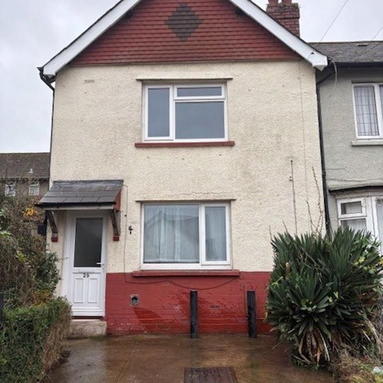 2 bedroom end of terrace house to rent - Photo 1