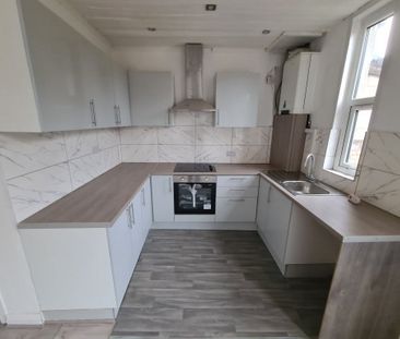 3 Bed Terraced House, Lower Broughton Road, M7 - Photo 6