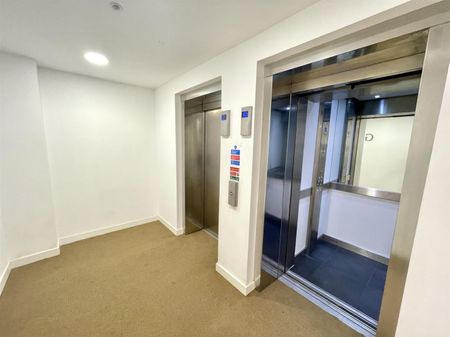 London Road, High Wycombe - Photo 5