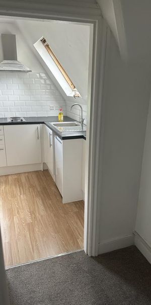 Studio to rent - Photo 1