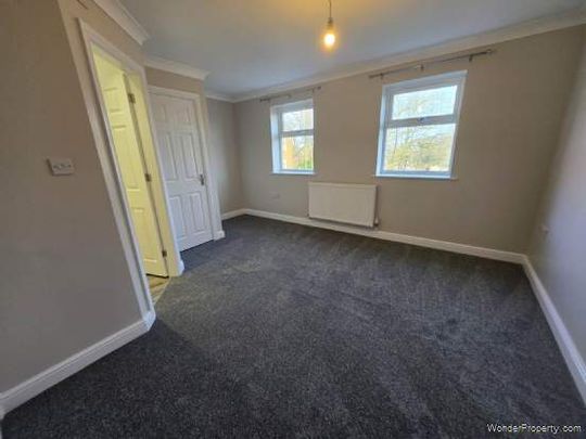 3 bedroom property to rent in Dewsbury - Photo 1