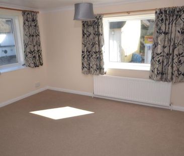 Glebe House, EX10 0DW - Photo 1