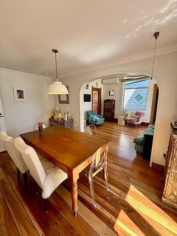 Modernised character-filled 4-bed home with solar - Photo 2