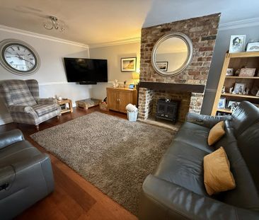 4 bedroom detached house to rent - Photo 1