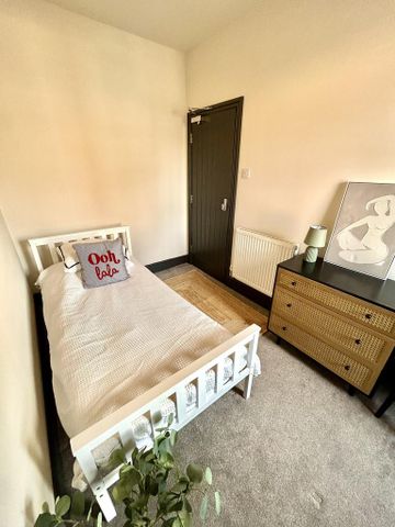 6 bedroom semi-detached house to rent - Photo 3