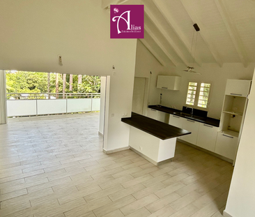 Location Maison 6 pièces 163m² PETIT BOURG 97170 - Photo 1