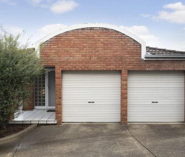 3 Bedroom Townhouse - Photo 2