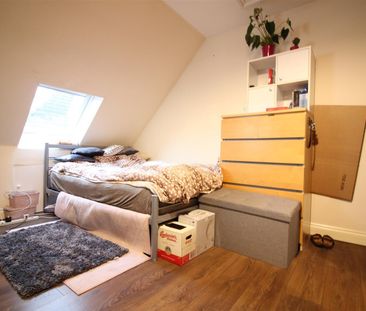 Hatton Road, Feltham - Photo 3