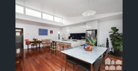 Modern Family Home In A Highly Sought After Pocket - Photo 4