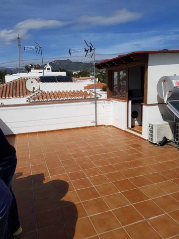 Detached Villa For Long Term Rental in Nerja - Photo 5