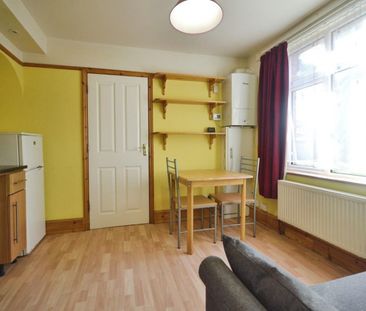 1 bedroom Flat To Let - Photo 5
