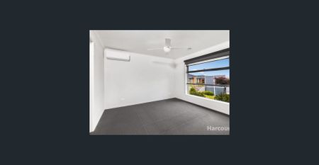 Modern Living in Clyde North - Photo 3