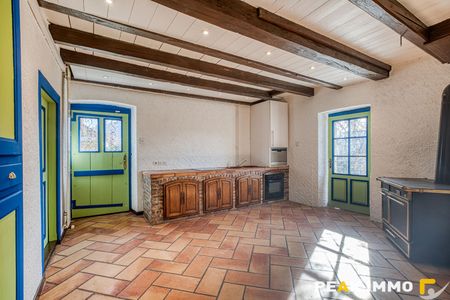 Location Maison 9 pièces 207m² VIUZ EN SALLAZ 74250 - Photo 4