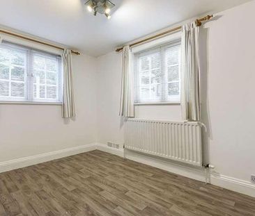 Wiltshire Road, Wokingham, RG40 - Photo 2